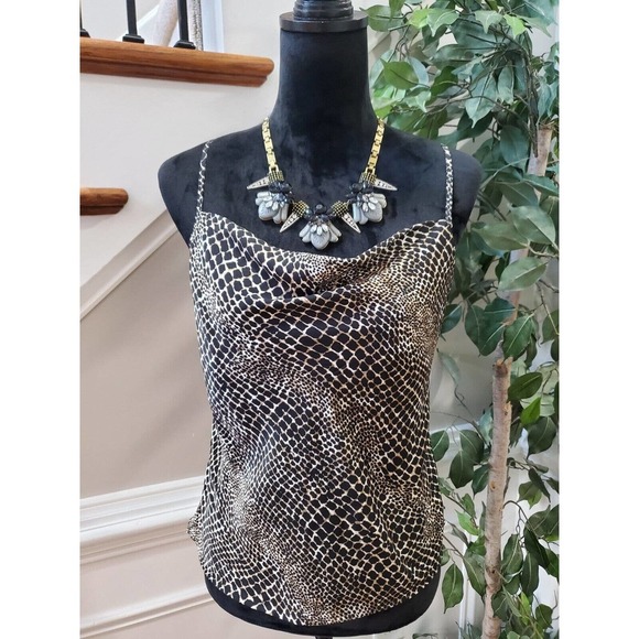 Banana Republic Women's Multicolor Snack Print Square Neck Sleeve Top Blouse PS - Picture 2 of 9